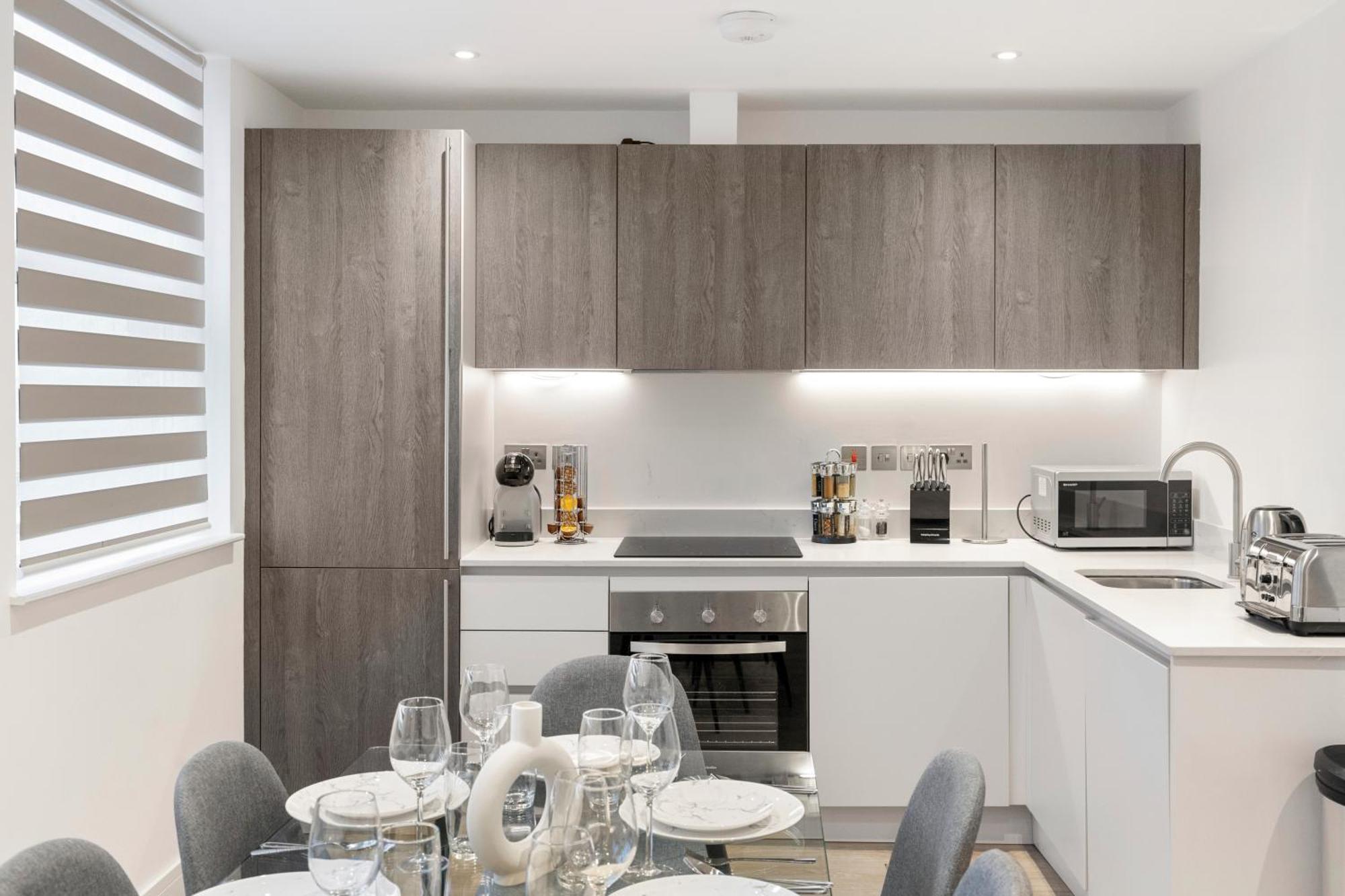 Luxurious 2 Bedroom - Apartment - Central Location Λονδίνο Εξωτερικό φωτογραφία